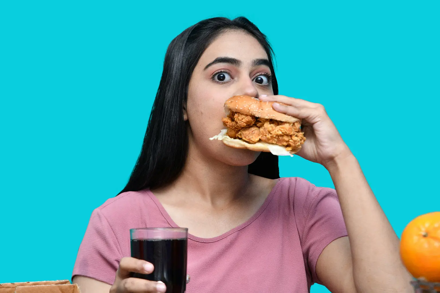 Gece Yeme Sendromu Nedir? Belirtiler, Beslenme Düzeni ve Destek Yaklaşımları Gece Yeme Sendromu Nedir? Belirtiler, Beslenme Düzeni ve Destek Yaklaşımları